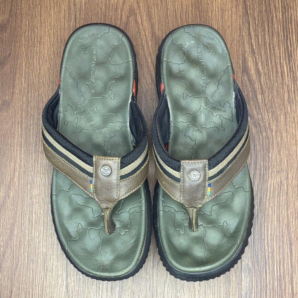 Red Dragonfly Buckaroo Men’s Flip Flops Olive Black Size 9 Comfort Sandals